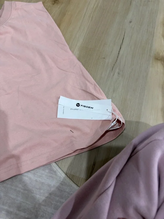 Women's Sleeveless Crop Tank Top - Pink - Picture 2 of 2